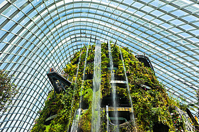 国产传媒AⅤ：驰骋未来赛道，体验中国汽车文化的速度与激情-4