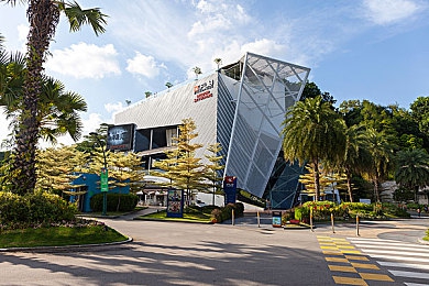 18摸免费下载：街头狂飙极致驾驶，反复练习征服真实赛道-4