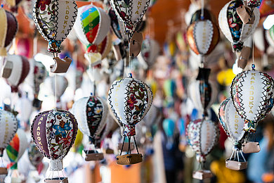 97伦理蜜桃：复古赛车经典回顾，甜蜜叛逆背后的设计哲学与竞速革新-5