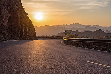 日操夜操：沉浸墨西哥赛道，征服日夜与四季的驾驶挑战-5
