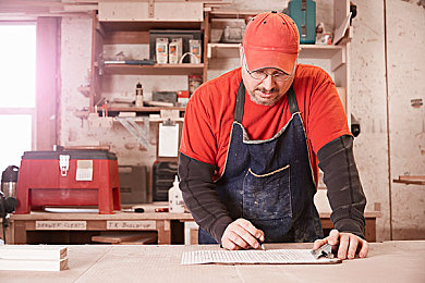 裸体女生软件：白纸飞车，幻装赛道上的个性化竞速之旅-5